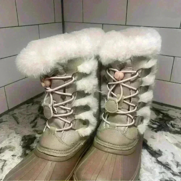 LONDON FOG Girls Enfield Warm Boot tan/pink SZ 4 NWOT - Picture 5 of 11